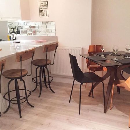 Spacious 1 Bedroom Split Level Old Pub Conversion Tower Bridge London Eksteriør bilde