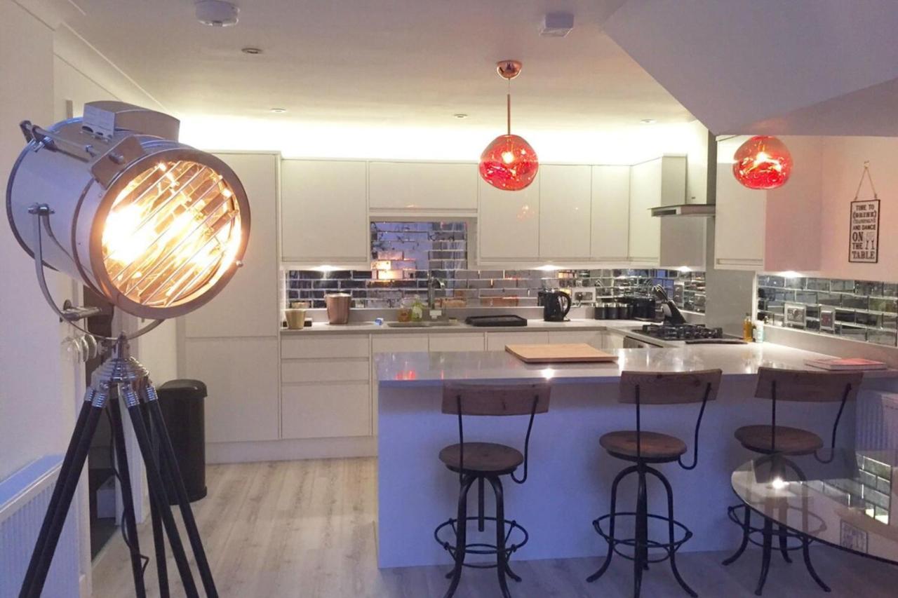 Spacious 1 Bedroom Split Level Old Pub Conversion Tower Bridge London Eksteriør bilde